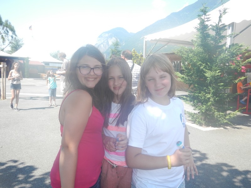 Village Camps International Summer Camp Leysin, Switzerland 2026-08-15 https://www.villagecamps.com/journals_admin/images/681-10-yellows (3).jpg